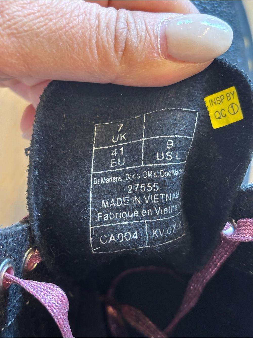 425$ BNWOT  DR MARTENS,the Bejeweled combat boots! Limited Edition! - Picture 13 of 13